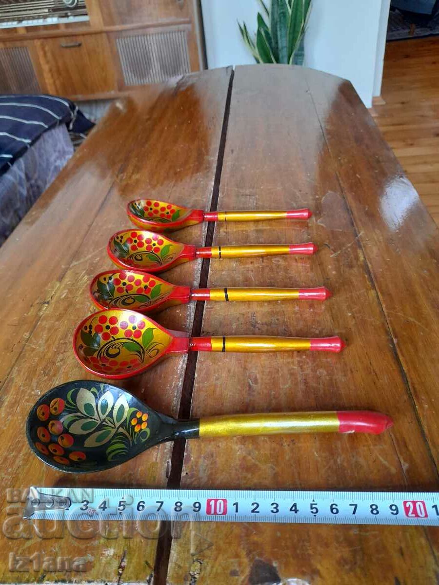 Livrarea linguri vechi de lemn rusești Livrarea linguri vechi de lemn rusești