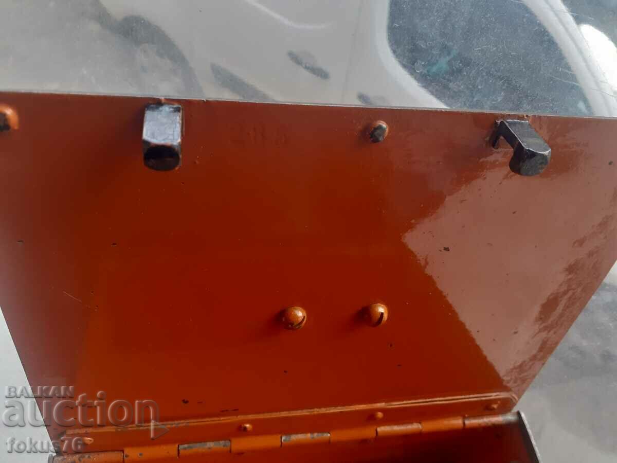 Συλλεκτικό παλιό χρηματοκιβώτιο για χρήματα και τιμαλφή - 5 Συλλεκτικό παλιό χρηματοκιβώτιο για χρήματα και τιμαλφή - 5