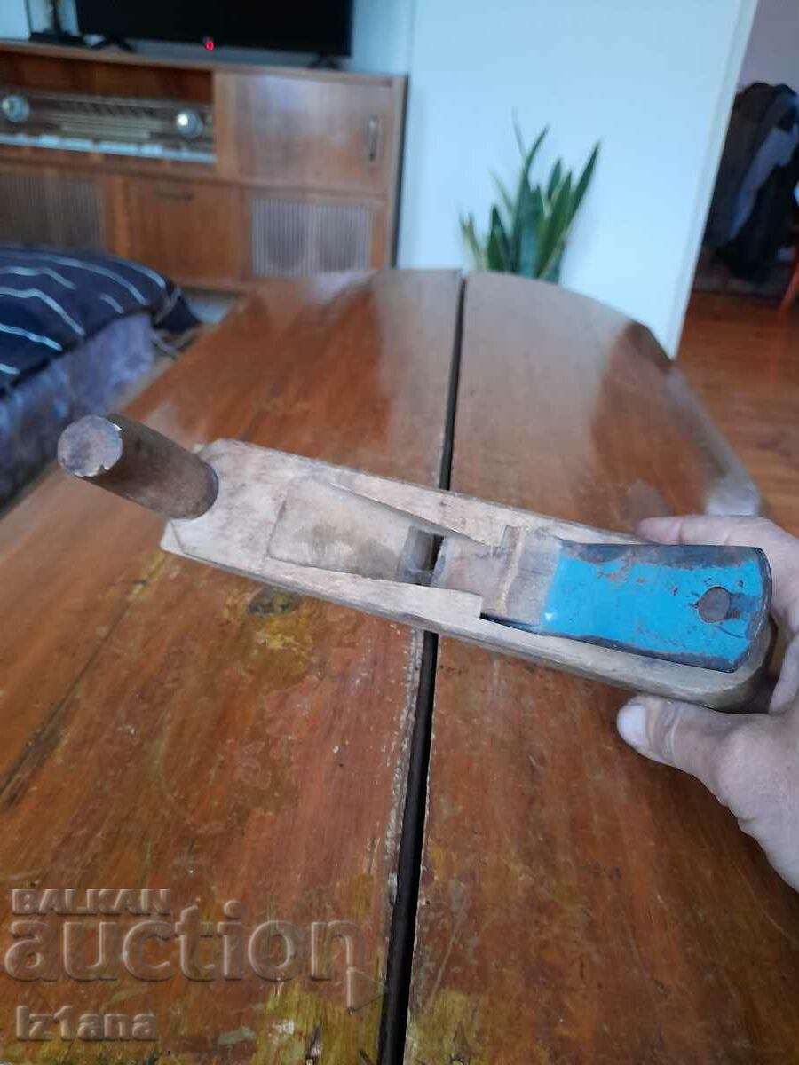 Old carpenter's plane - 5