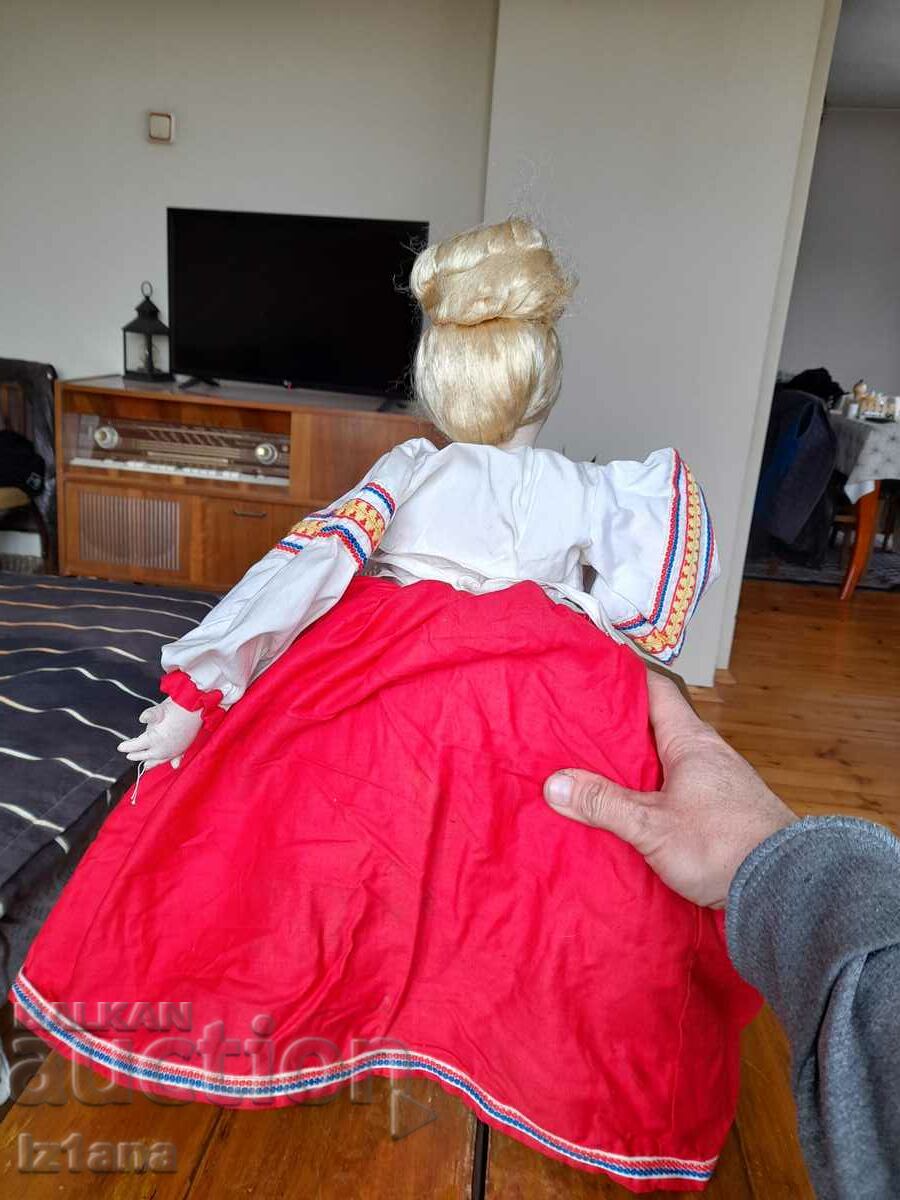 Παράδοση Παλιά κούκλα για Samovar