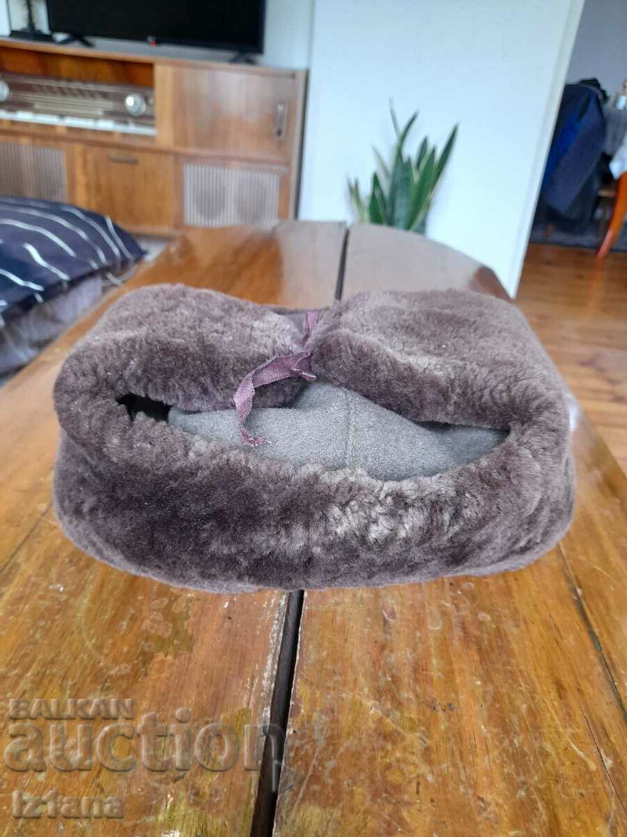 Auction Old hat, earmuff Auction Old hat, earmuff