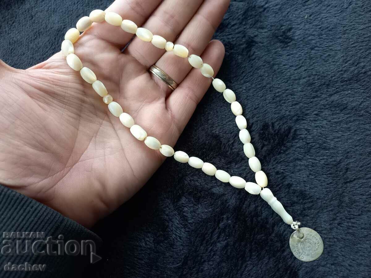 Стара Автентична броеница от седефени зърна седеф 33 + ПОП ! с цена 140.00 лв. | € 71.58 Стара Автентична броеница от седефени зърна седеф 33 + ПОП ! с цена 140.00 лв. | € 71.58