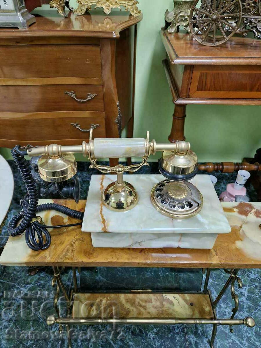 Licitație Telefon unic antic olandez onix și bronz