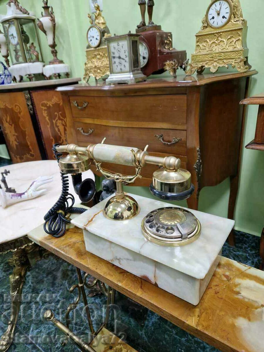 Livrarea Telefon unic antic olandez onix și bronz