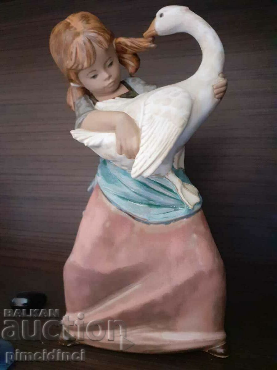 Llardo porcelain figure, girl with a goose, figurine