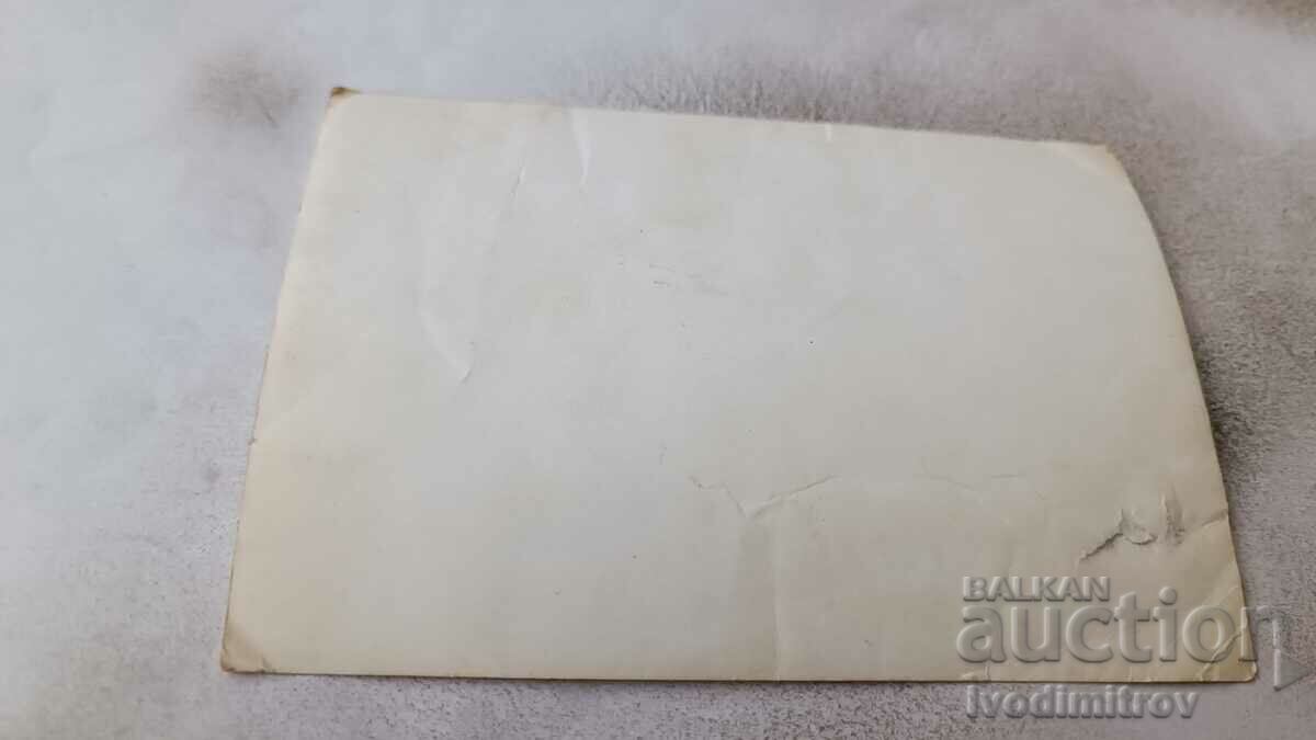 Photo A young man and two young girls on the beach with price 1.65 BGN | € 0.84 Photo A young man and two young girls on the beach with price 1.65 BGN | € 0.84