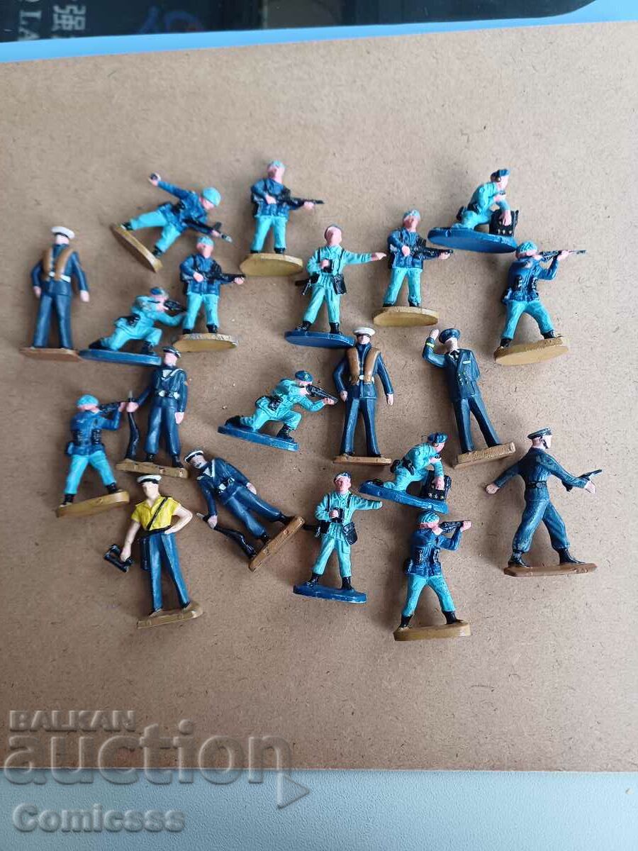 Sailor figurines