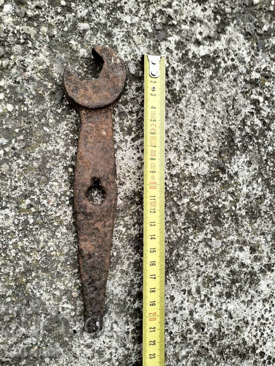 Old wrench with price 14.99 BGN | € 7.66 Old wrench with price 14.99 BGN | € 7.66