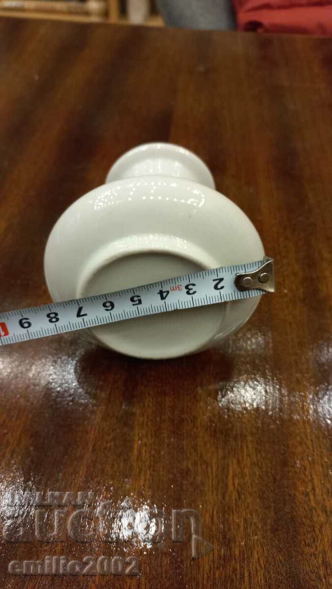 Auction Porcelain vase retro social Auction Porcelain vase retro social