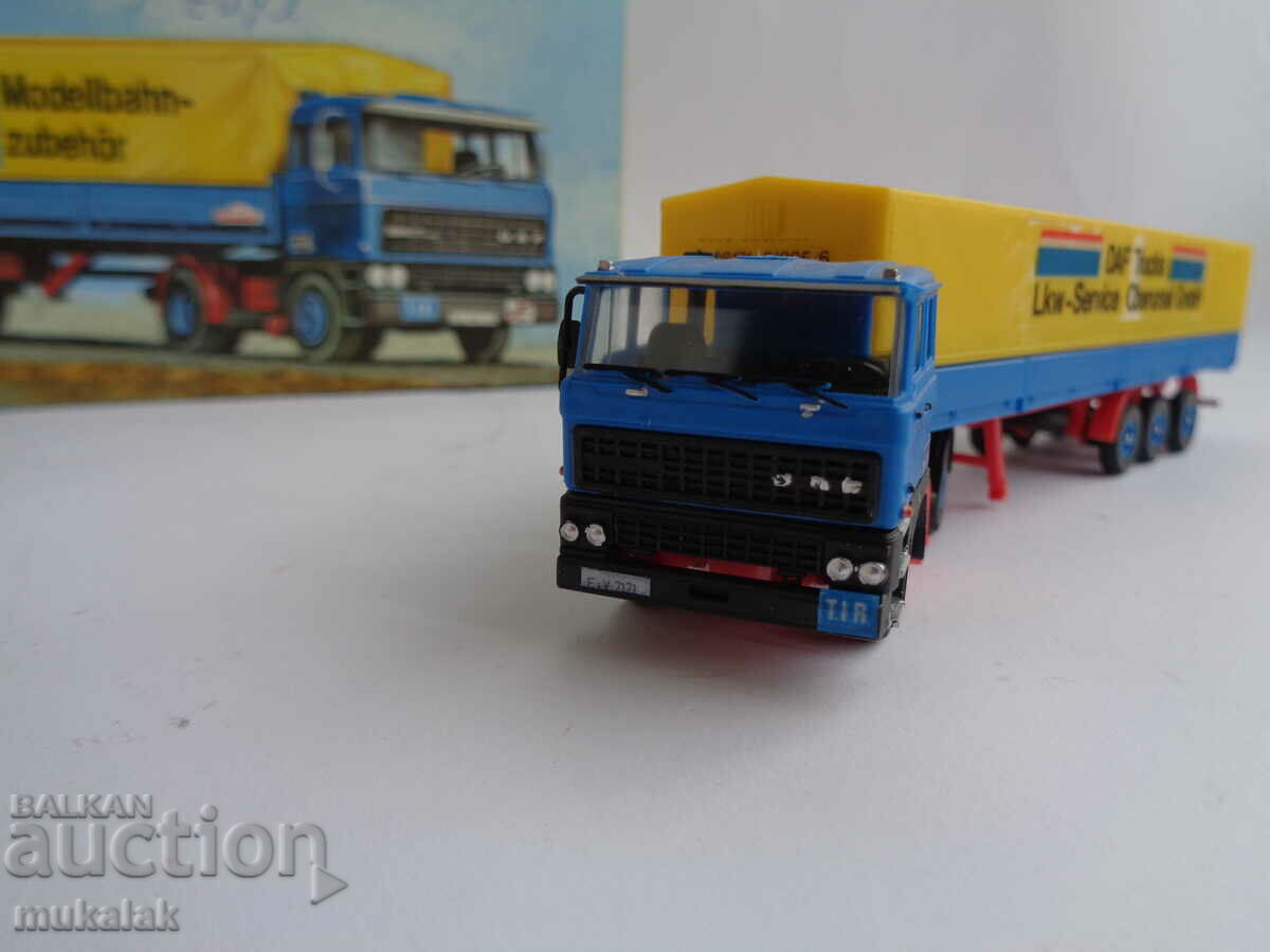 Auction  KIBRI H0 1/87 DAF TRUCK MODEL TOY TROLLEY