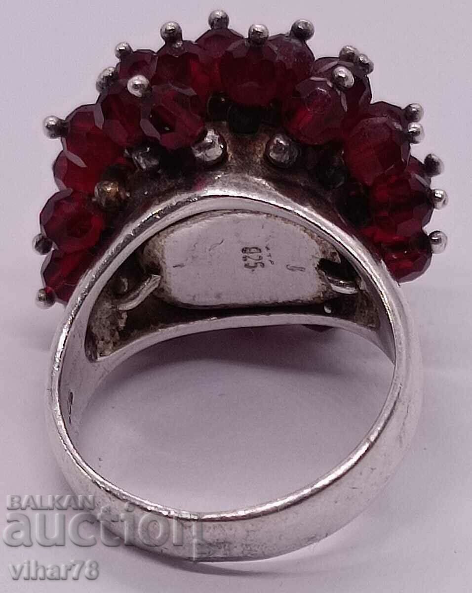 Delivery of WOMEN'S SILVER RING WITH GARNET Delivery of WOMEN'S SILVER RING WITH GARNET