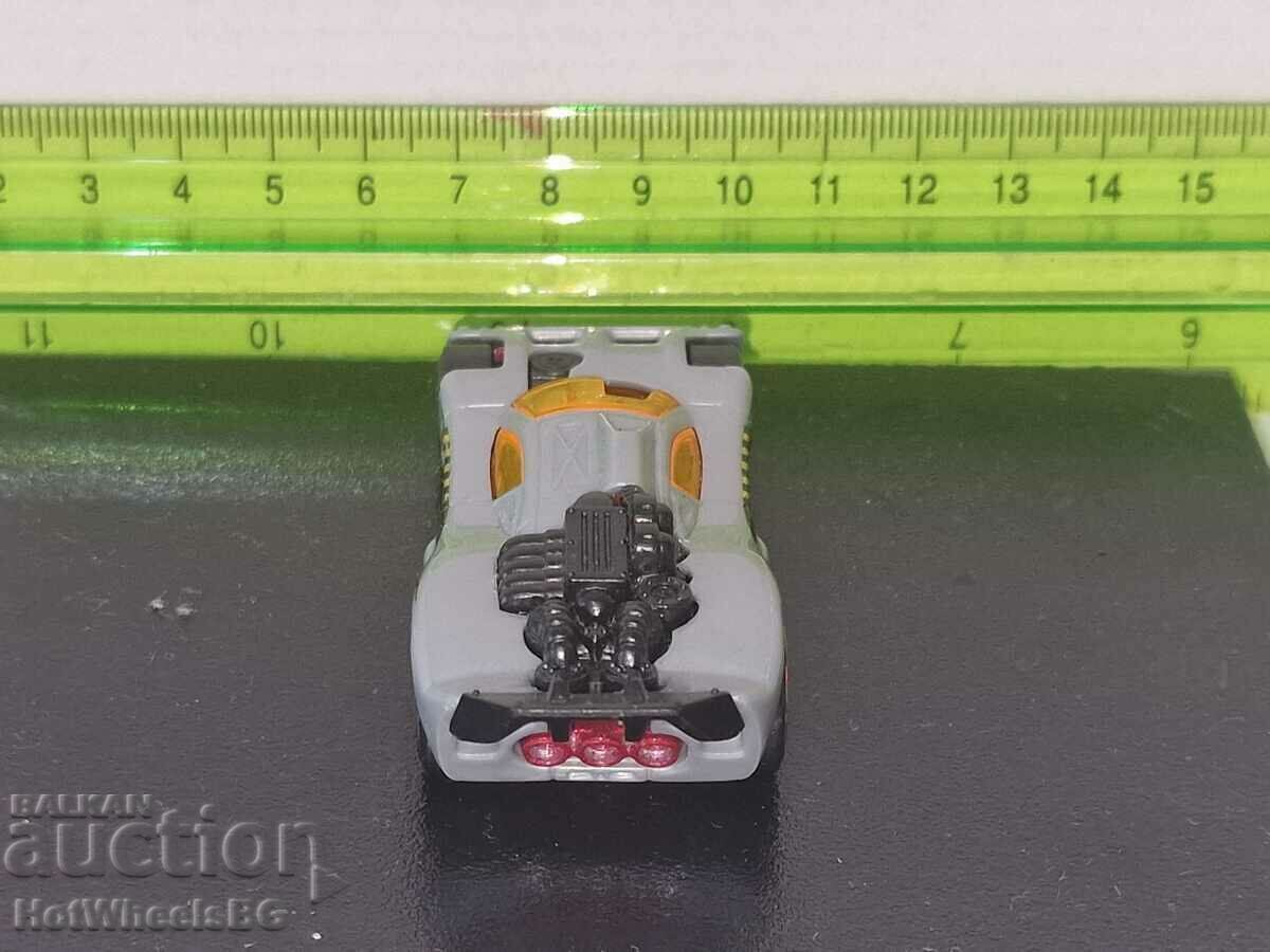 Hot Wheels Metal Spine Buster - 5 Hot Wheels Metal Spine Buster - 5