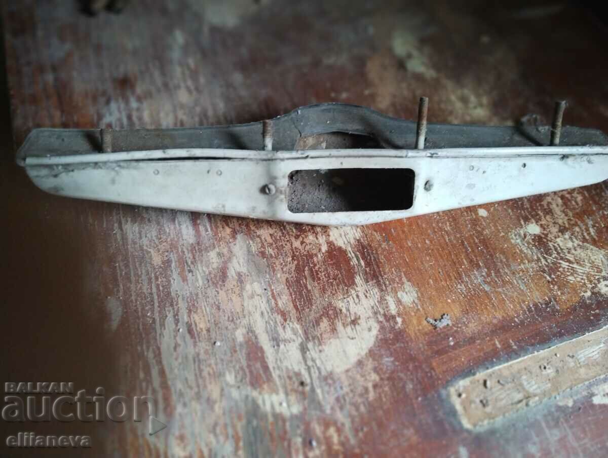 Maner capac spate Moskvich 408I cu preț 25.00 BGN | € 12.78