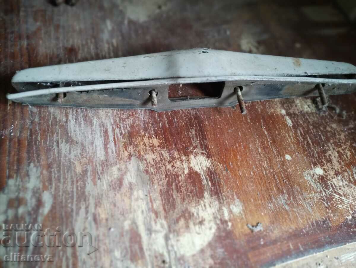 Licitație Maner capac spate Moskvich 408I