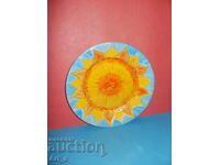 Farfurie decorativa din portelan pictata manual - Sun