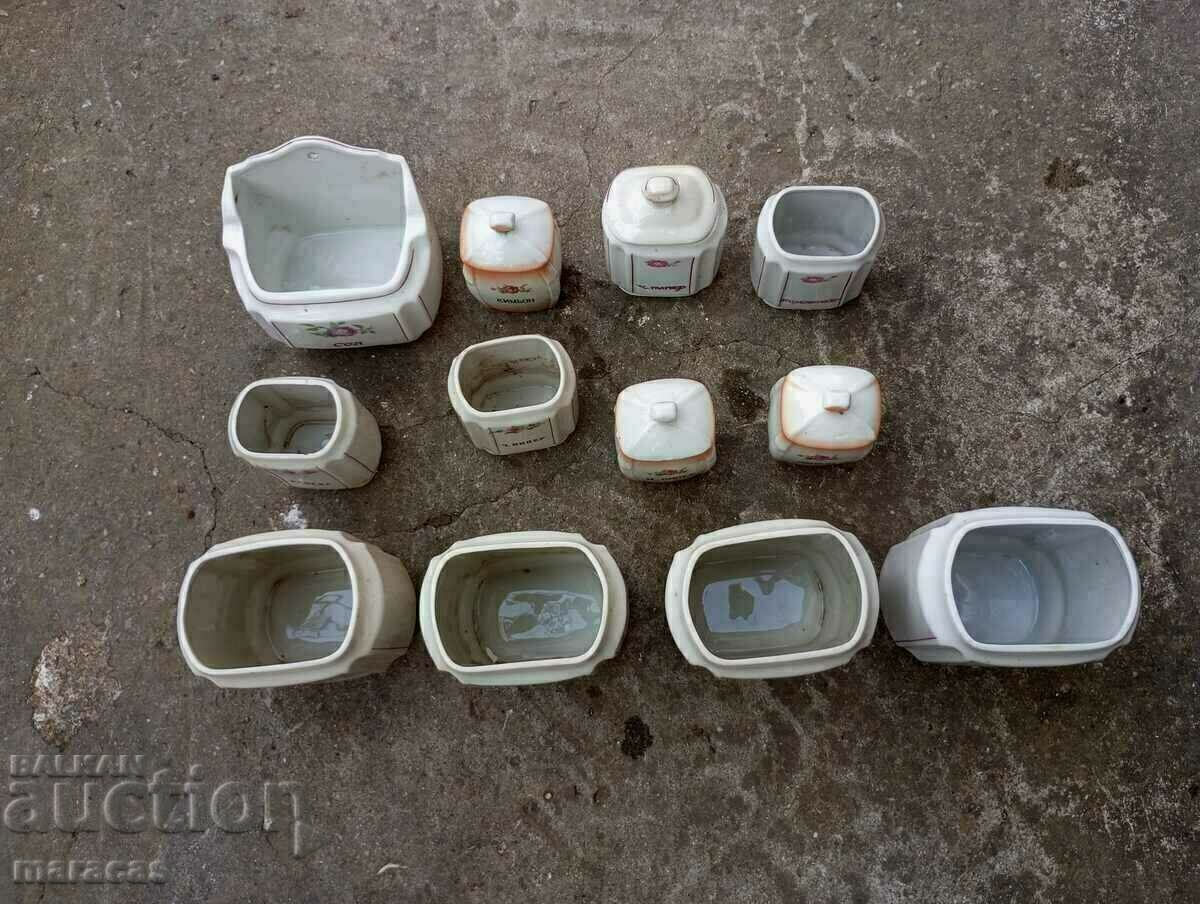 Πορσελάνινο κουτί μπαχαρικών με τιμή 52.00 BGN | € 26.59 Πορσελάνινο κουτί μπαχαρικών με τιμή 52.00 BGN | € 26.59