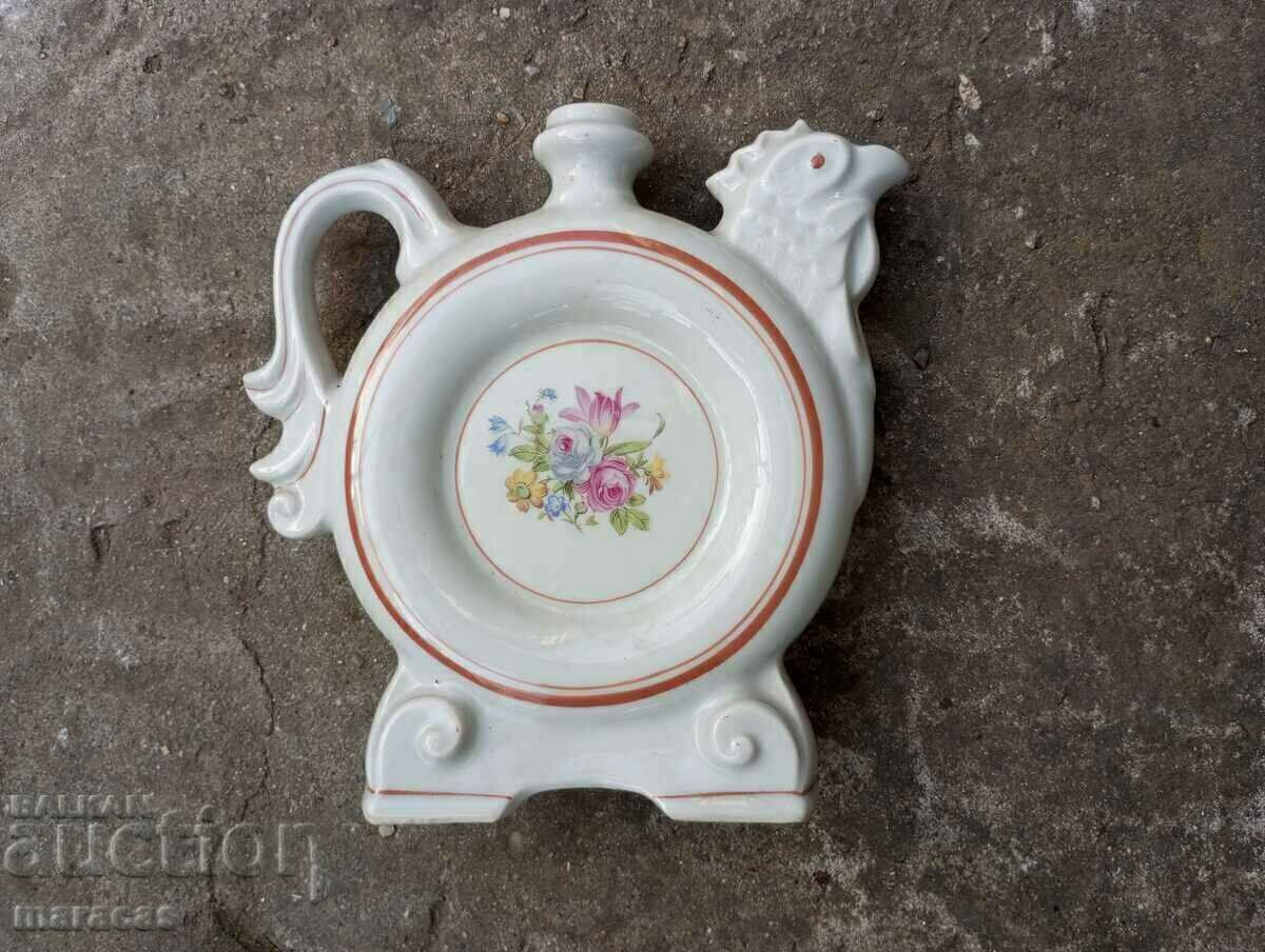 Licitație Cutie de mirodenii din portelan