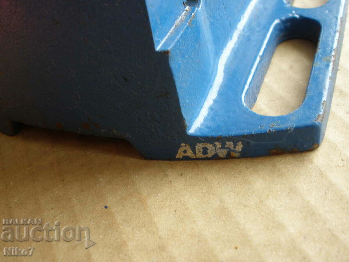 German vise-"ADW". Can be mounted on a drill. - 6