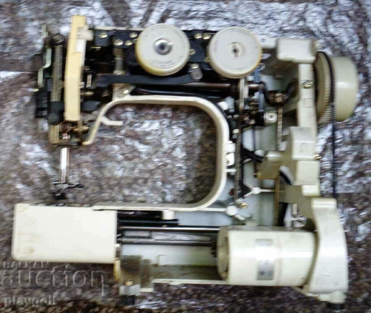 Licitație Mașină de cusut electrică japoneză Licitație Mașină de cusut electrică japoneză