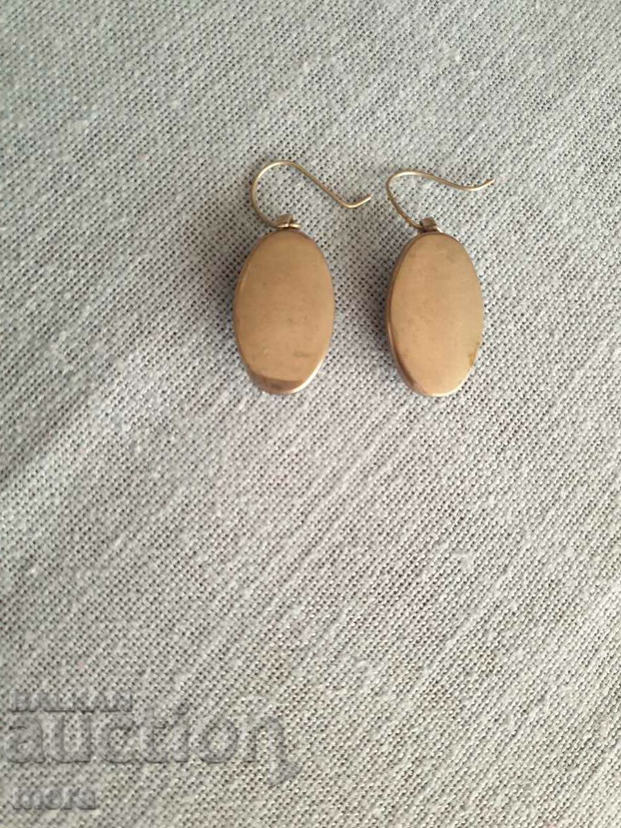 Аукцион Стилни порцеланови обици Аукцион Стилни порцеланови обици