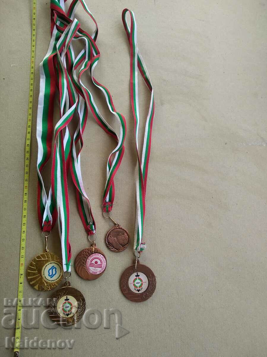 Multe medalii