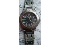 Ръчен часовник Q&Q