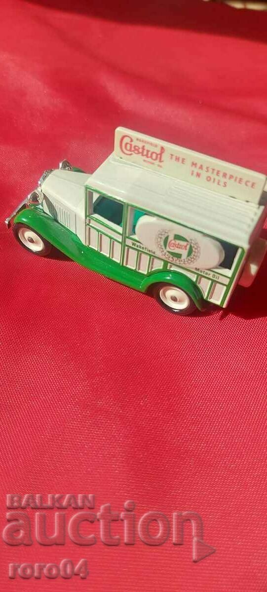 Auction CASTROL- METAL TROLLEY Auction CASTROL- METAL TROLLEY