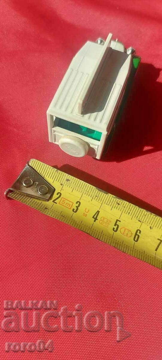 Delivery of CASTROL- METAL TROLLEY Delivery of CASTROL- METAL TROLLEY