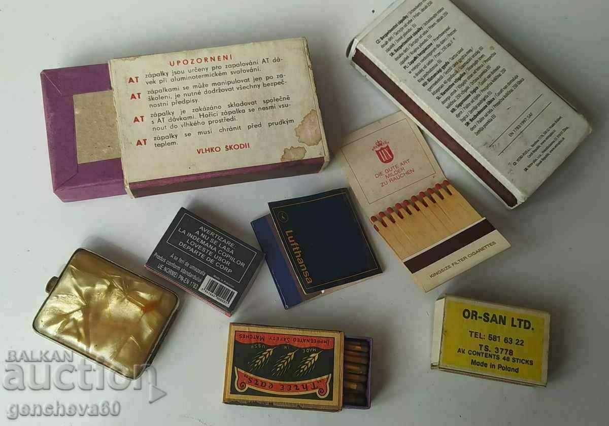 Lot unic, chibritier rar și chibrituri vechi cu preț € 25.00 | 48.90 BGN Lot unic, chibritier rar și chibrituri vechi cu preț € 25.00 | 48.90 BGN