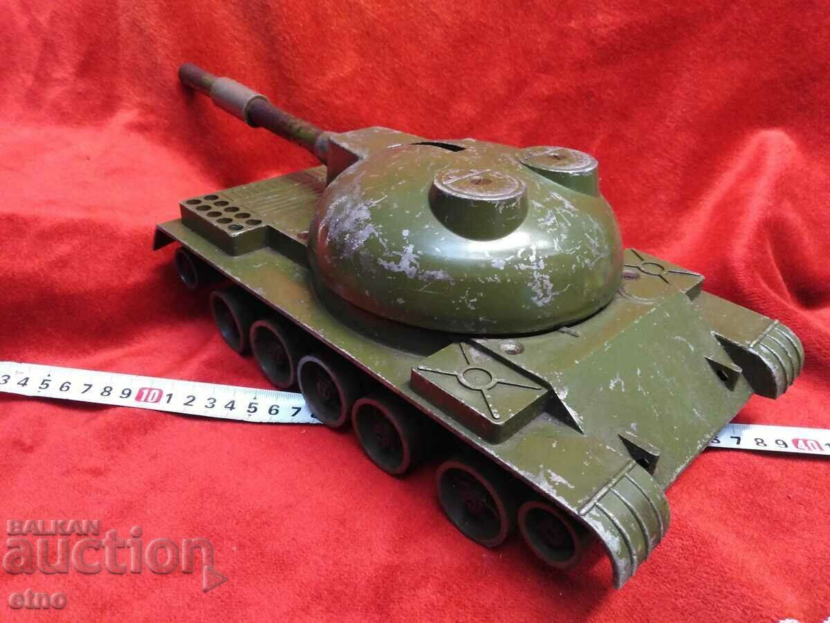 Доставка на СССР ИГРАЧКА-ТАНК ,играчки Доставка на СССР ИГРАЧКА-ТАНК ,играчки