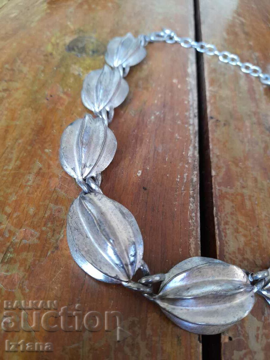 Old necklace, necklace, necklace with price 16.00 BGN | € 8.18 Old necklace, necklace, necklace with price 16.00 BGN | € 8.18