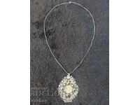 Възрожденски сребърен филигран медальон с птиче накит носия