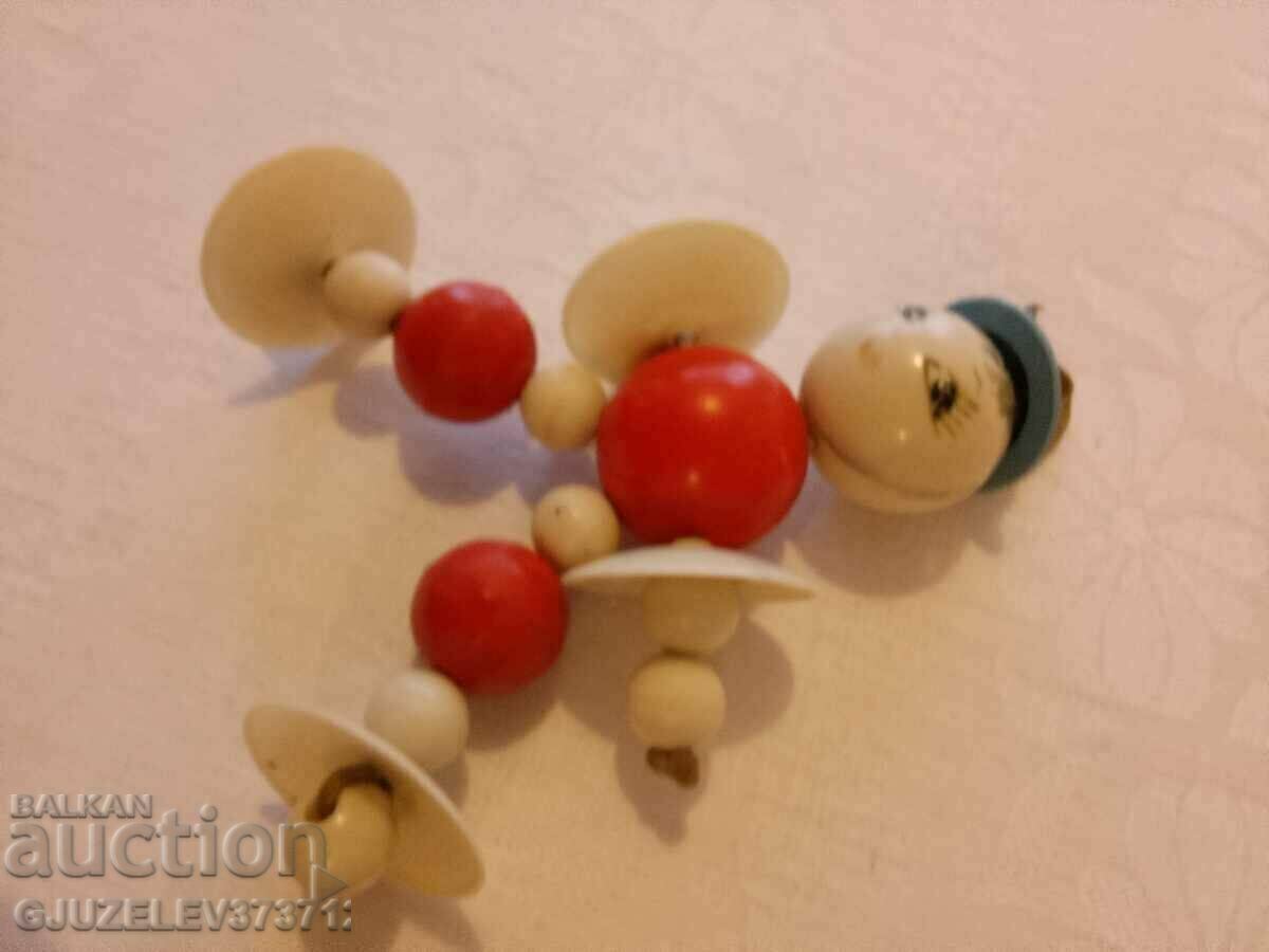 Licitație Jucărie zdrănitoare vintage pentru bebeluși, bachelit de celoid Licitație Jucărie zdrănitoare vintage pentru bebeluși, bachelit de celoid