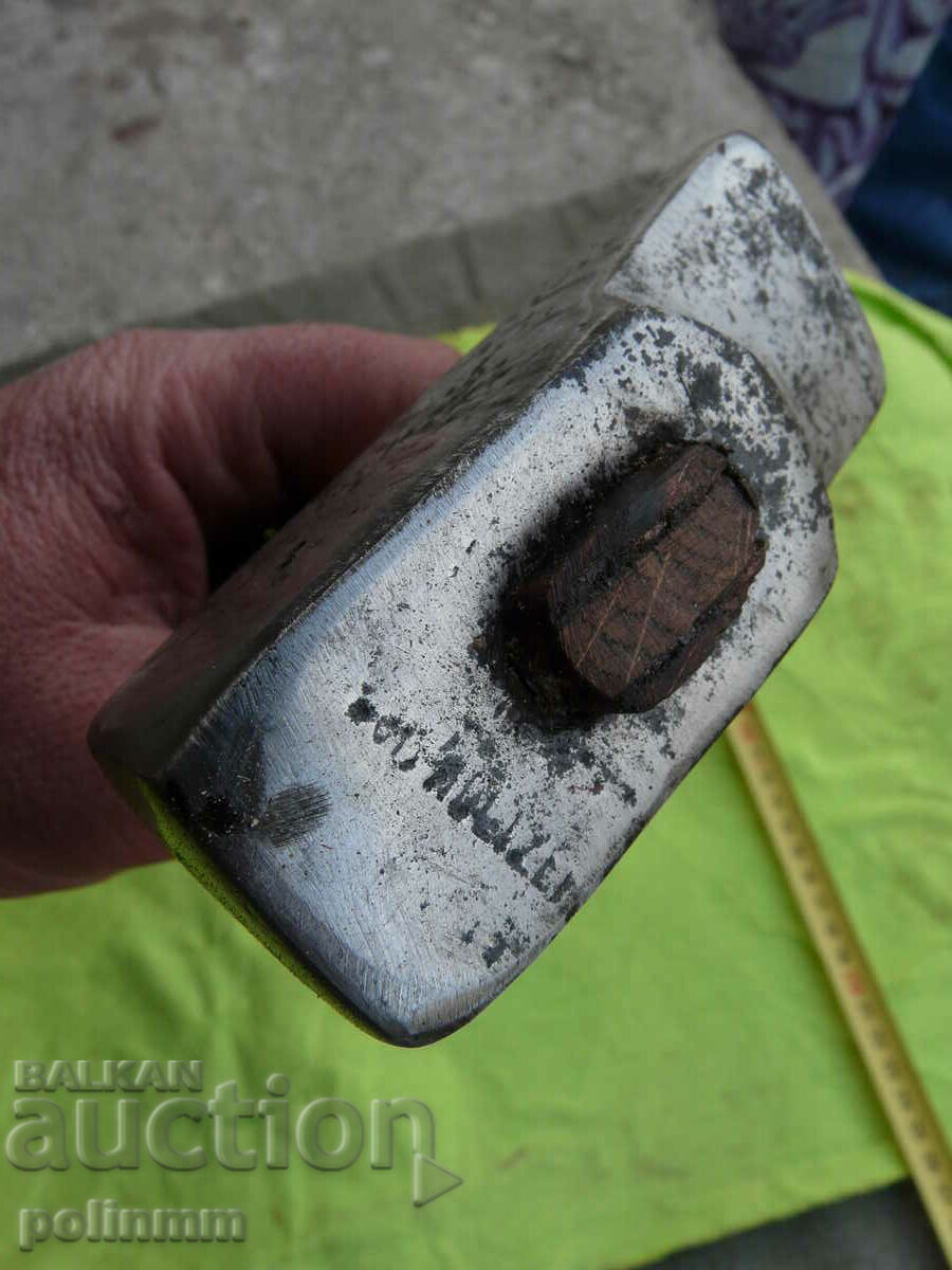 Auction Old German hammer - 244 Auction Old German hammer - 244