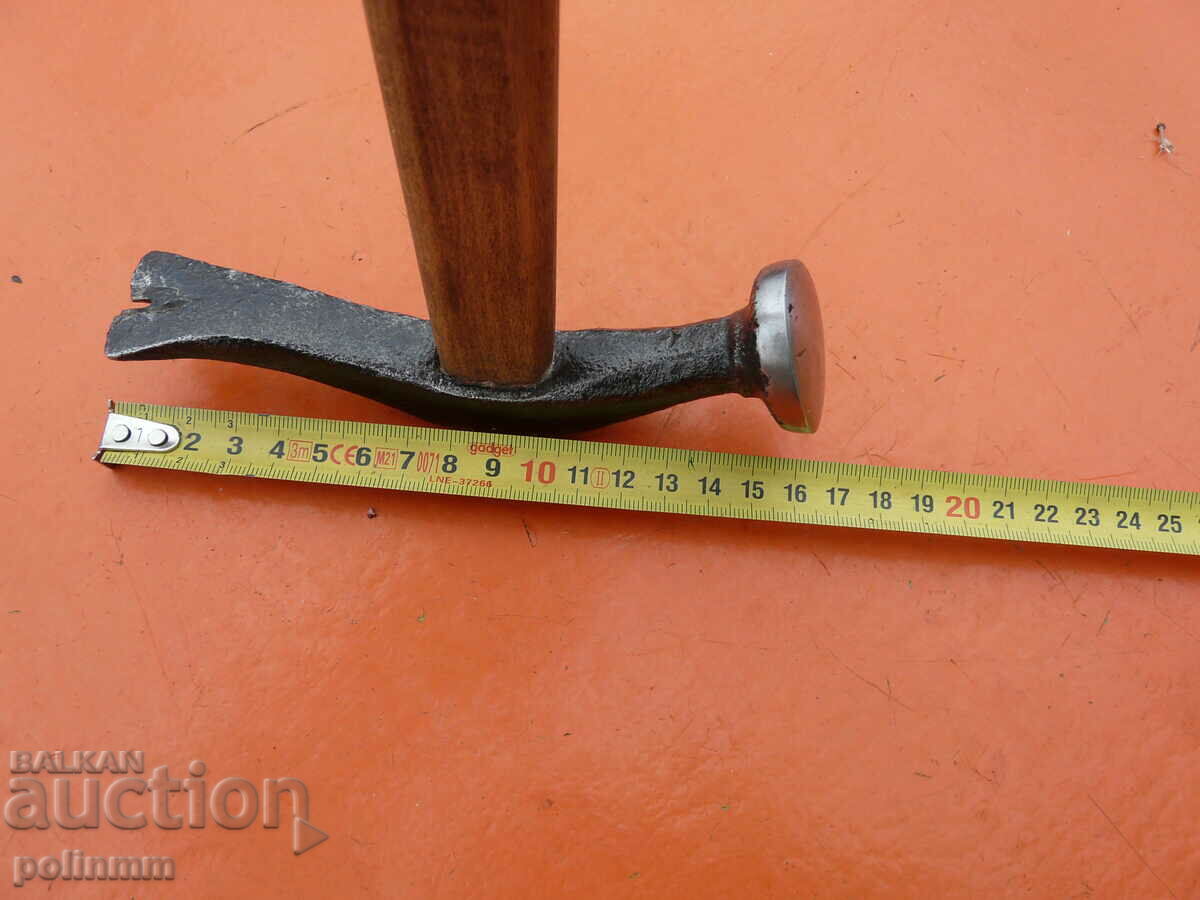 Delivery of Old German cobbler's hammer - 244