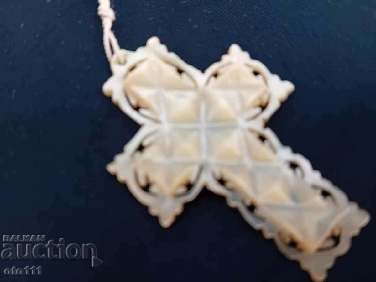 Auction OLD MOTHER OF PEARL CROSS Auction OLD MOTHER OF PEARL CROSS