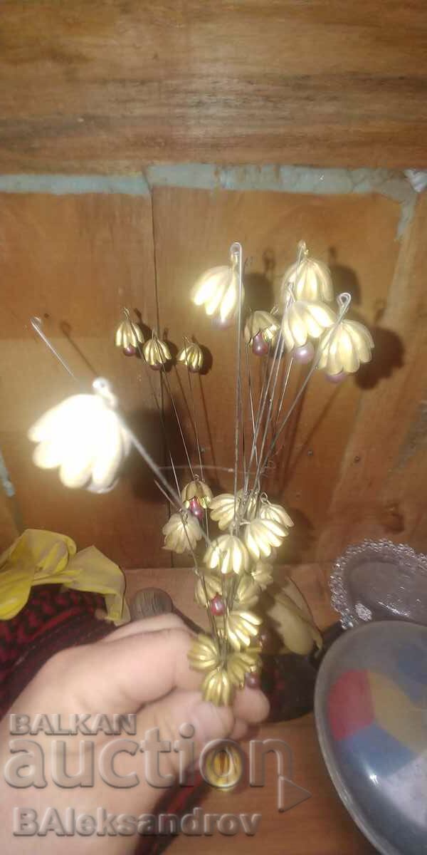 Delivery of Old bronze flower decoration with glass pendants