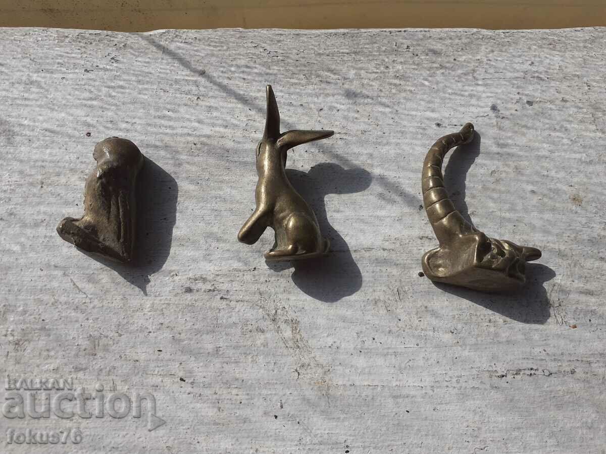 Auction Miniature bronze figurines 3 pieces - lot 2 Auction Miniature bronze figurines 3 pieces - lot 2