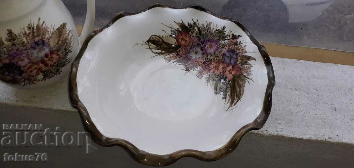 Auction  Jug with basin - Greek porcelain marked