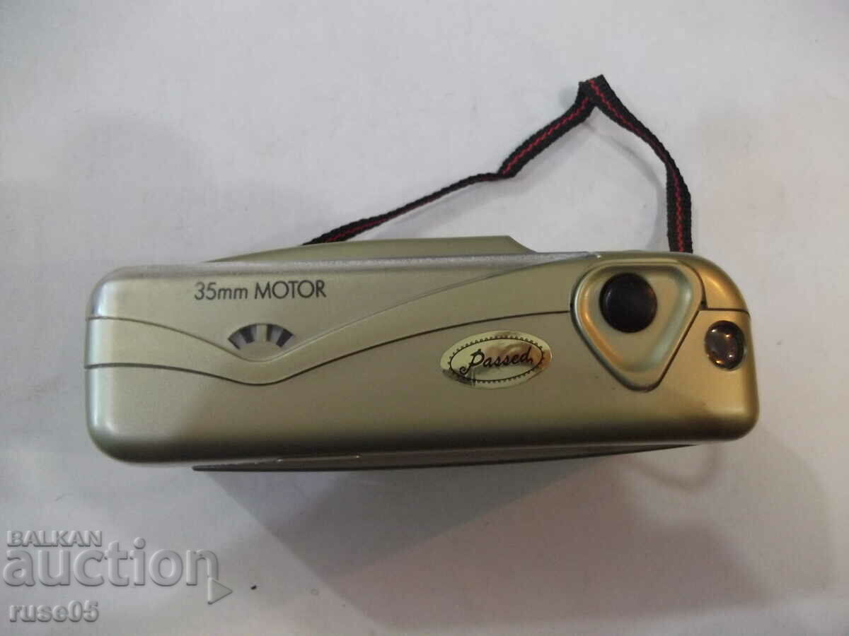 Auction  Camera "TOMA - M-900" working