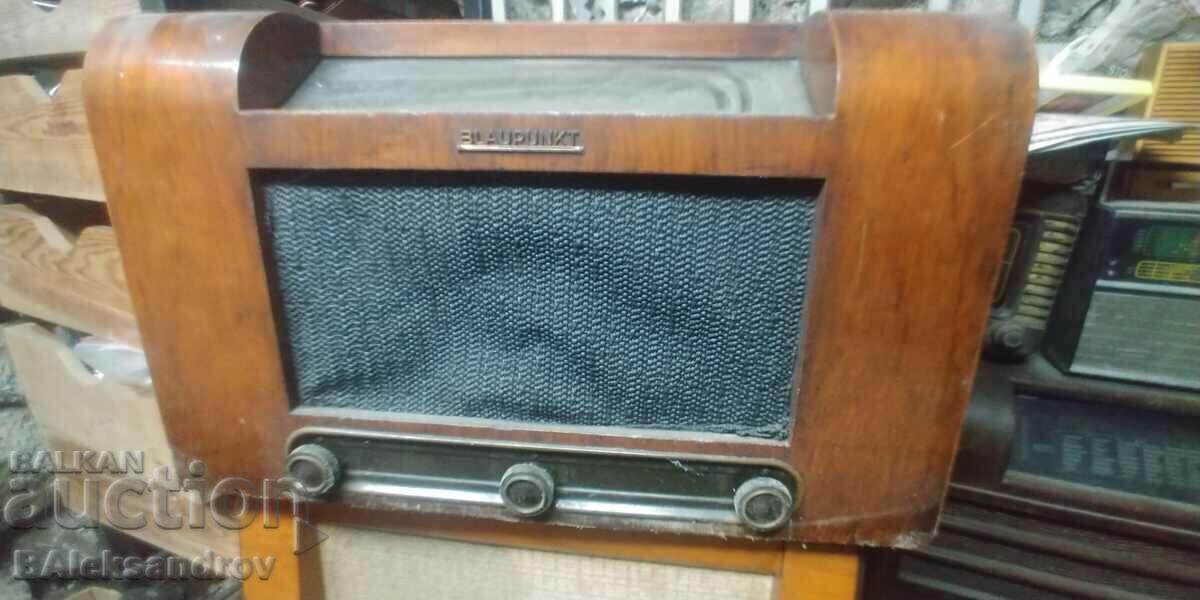 Old radio BLAUPUNKT