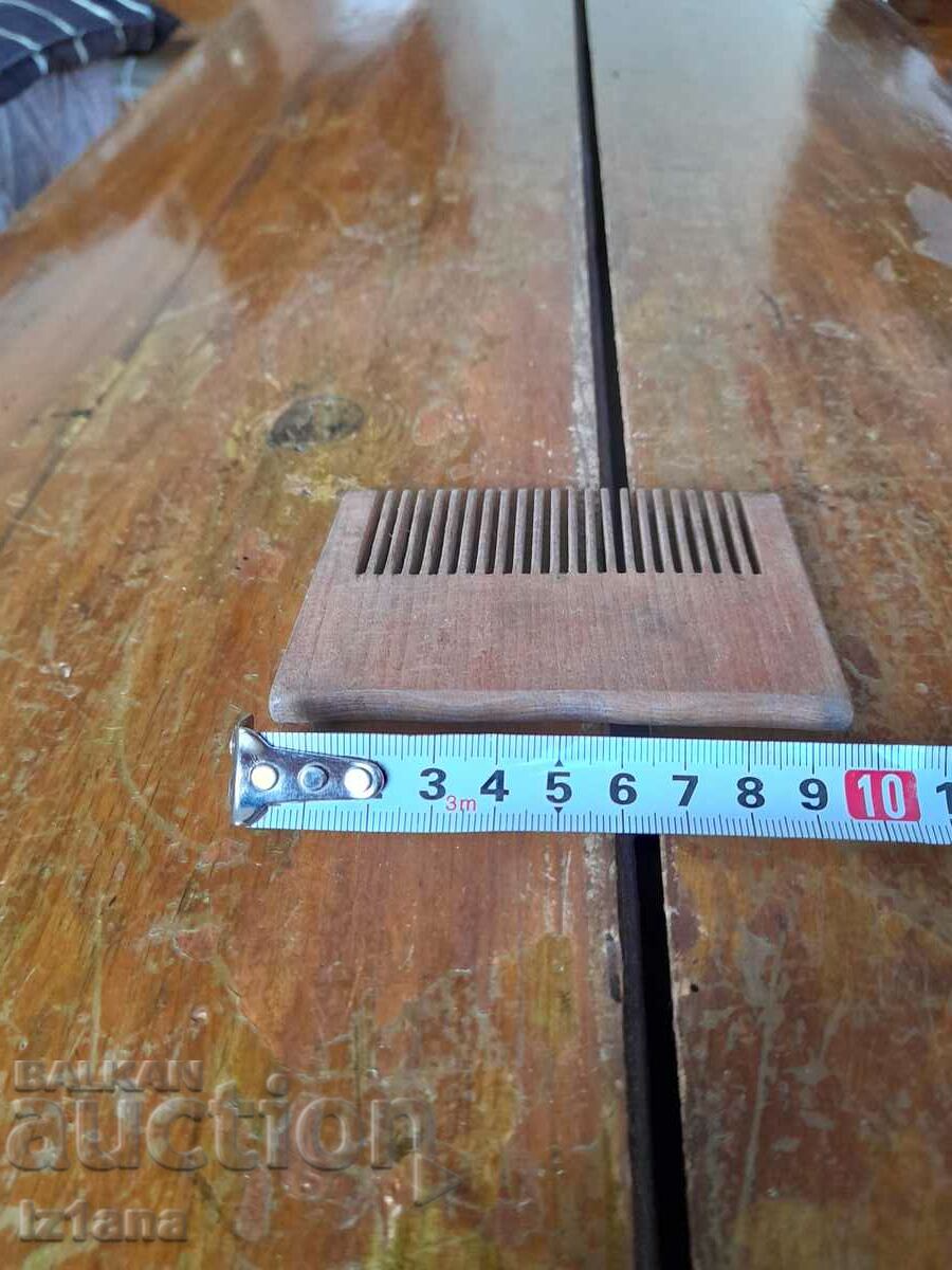 Old wooden comb - 5 Old wooden comb - 5