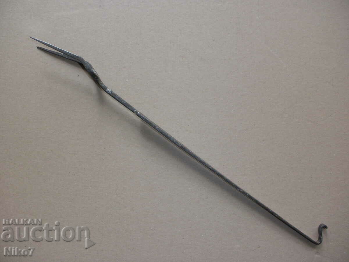 Δημοπρασία Πιρούνι από σφυρήλατο σίδερο.