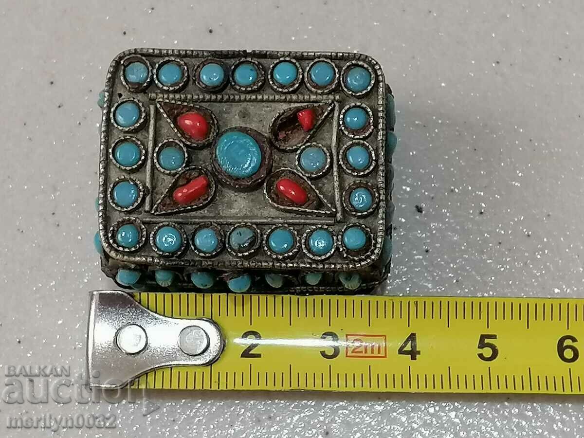 Delivery of Old silver box opium box silver turquoise coral