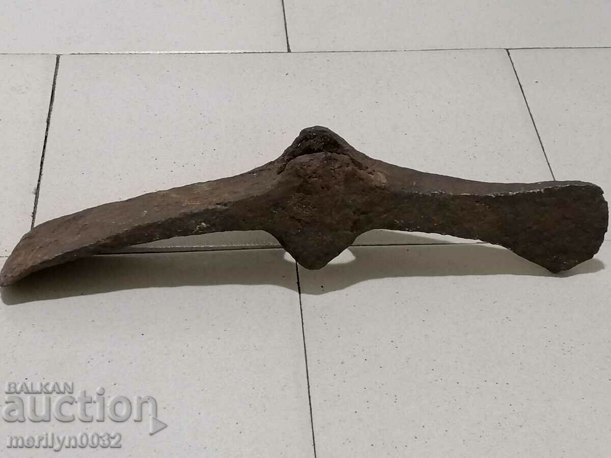 Auction Ottoman hatchet hatchet without scabbard Auction Ottoman hatchet hatchet without scabbard