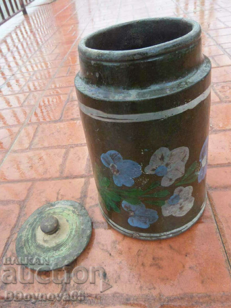 Borcan vechi de pistil din ceramică
