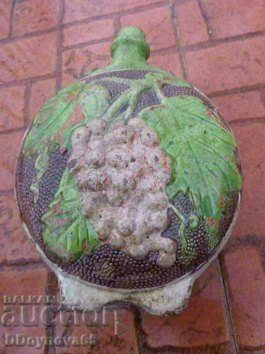 Auction  A big old bow