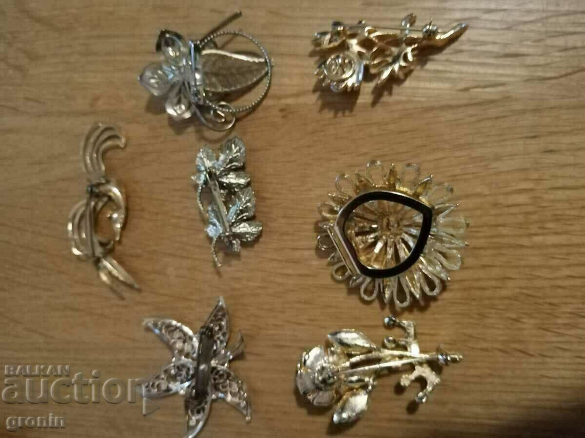 Delivery of Lot 7 pcs, brooches, old, yellow, vintage, gilded, Delivery of Lot 7 pcs, brooches, old, yellow, vintage, gilded,