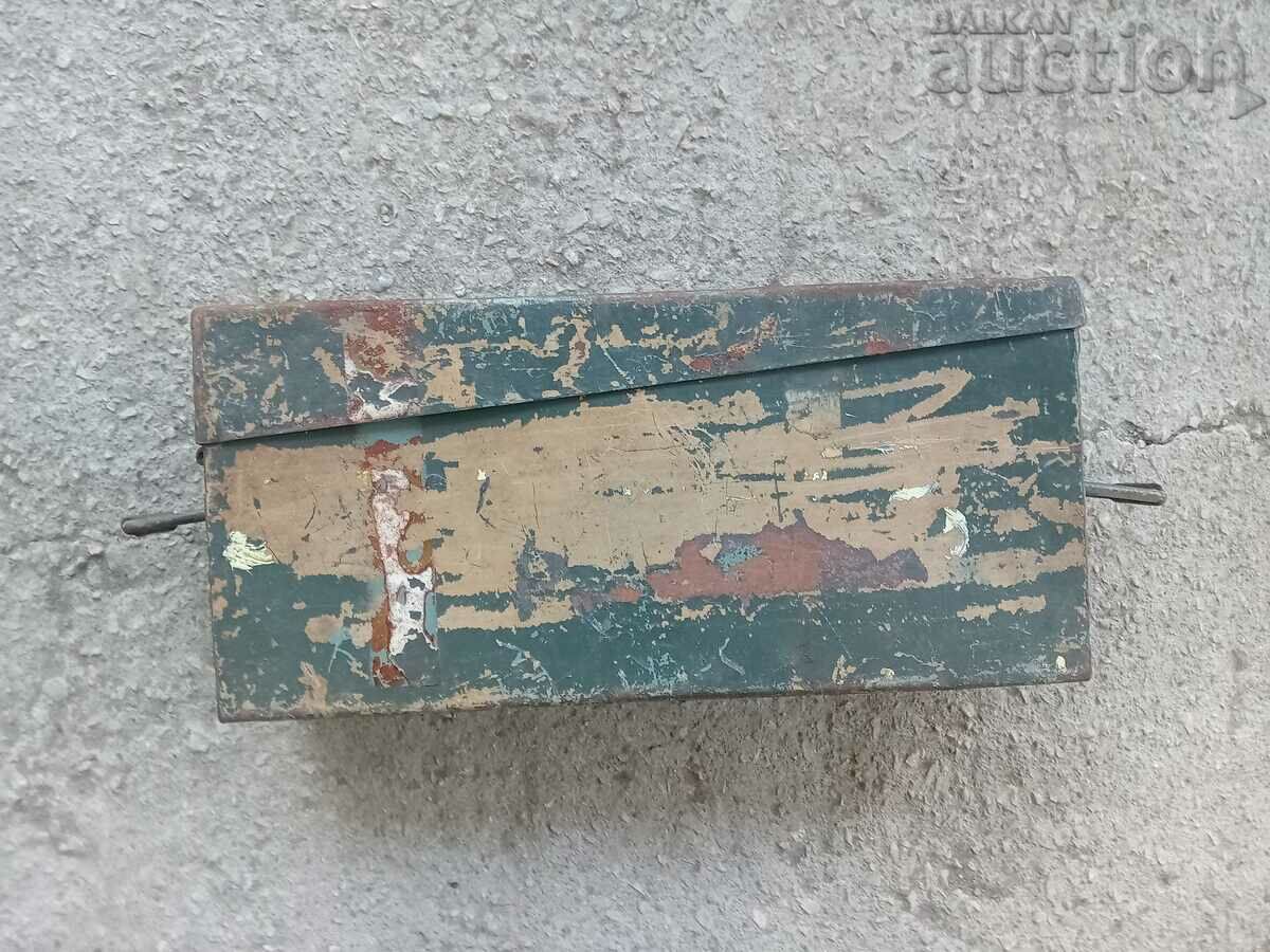 Auction  Cartridge box MG 34 42 Wehrmacht WWII ammunition box