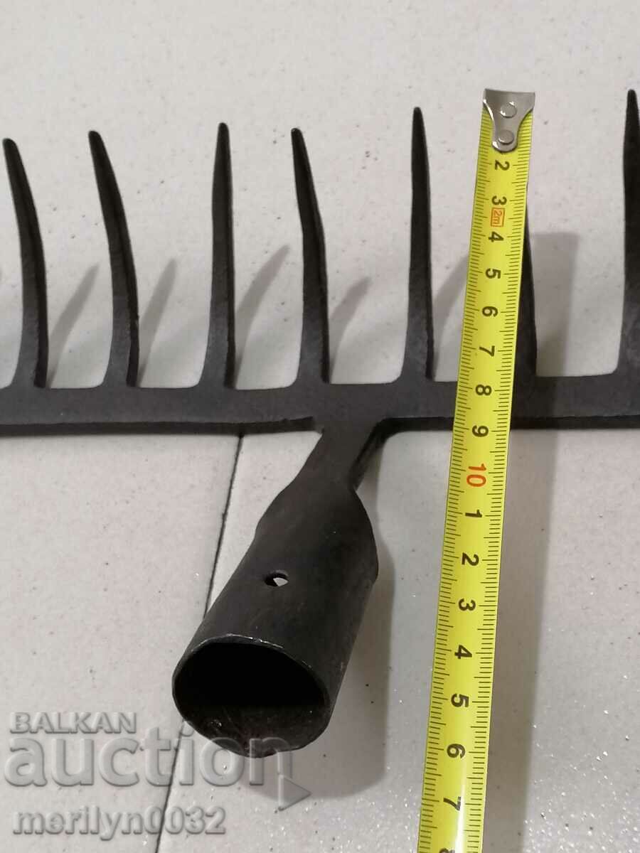 Delivery of Hand forged grappa, wrought iron, tool Delivery of Hand forged grappa, wrought iron, tool